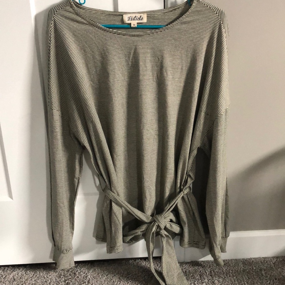 Belted long sleeve shirt